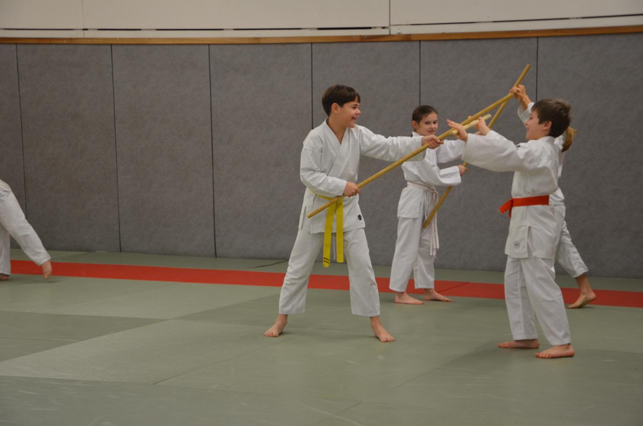 karate valence (24)